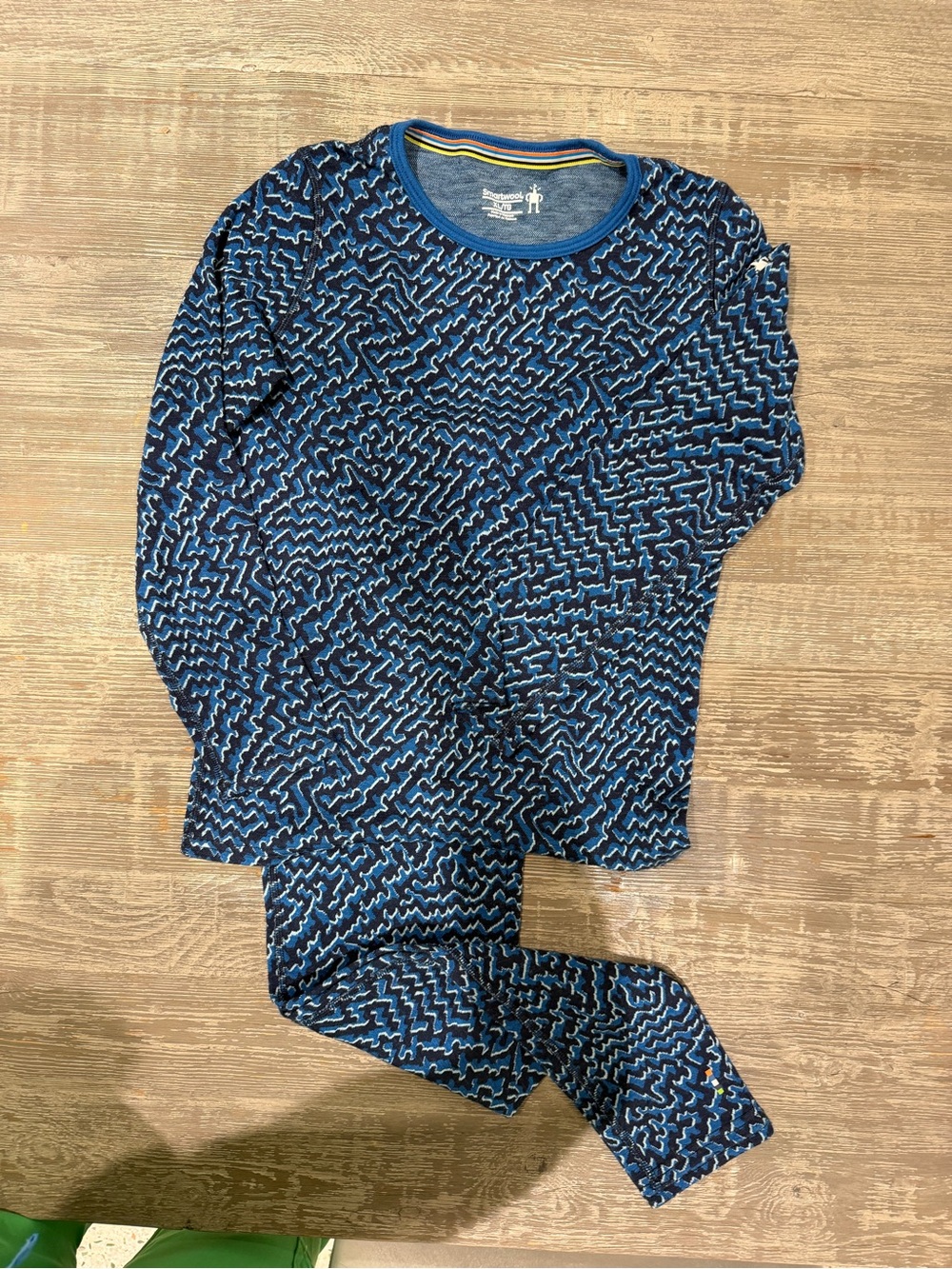 Smartwool Kids Blue and Black Patterned Base Layer Set